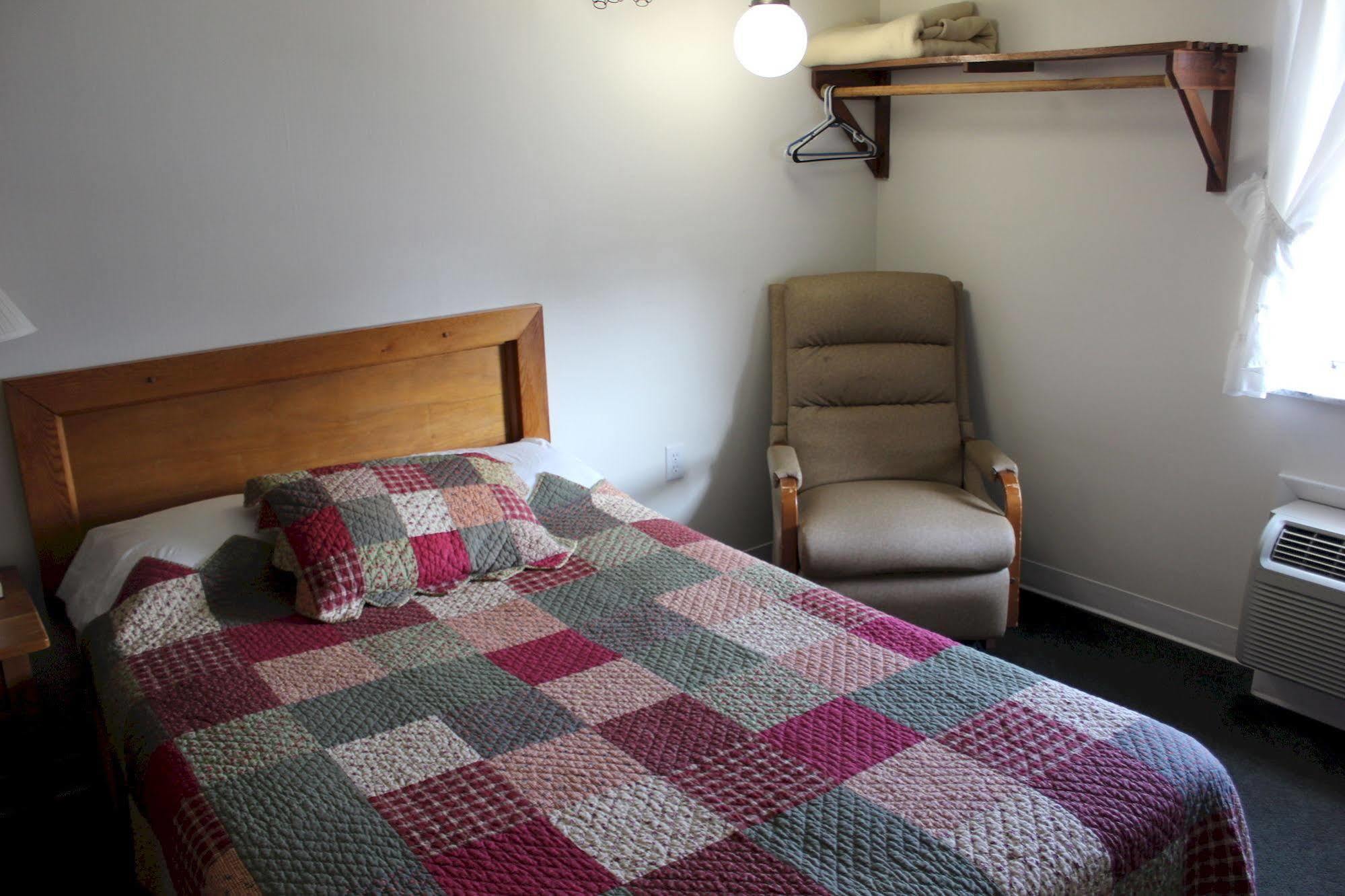 Casselman Inn Grantsville Buitenkant foto